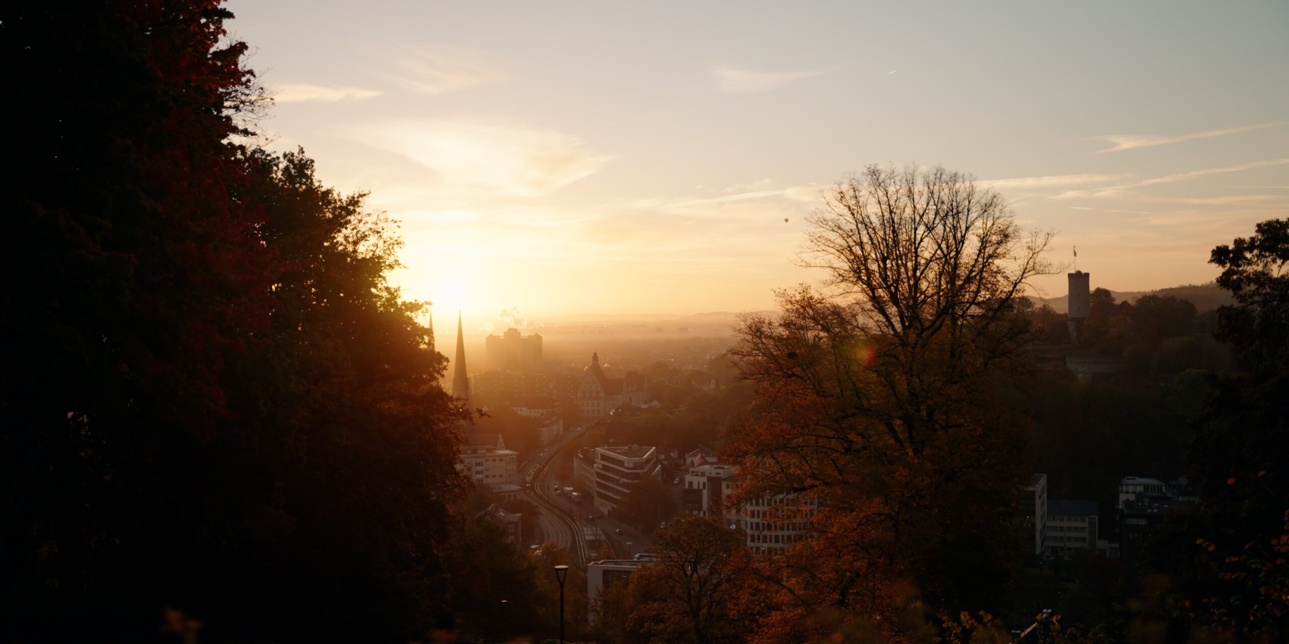 Die schönsten Orte in Bielefeld, die schönsten Fotospots in Bielefeld, Sonnenaufgang Johannesberg Bielefeld, goldene Stunde Bielefeld
